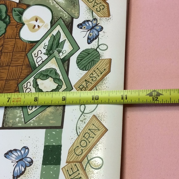 FINAL SALE PRICE 6 Pc Garden Themed Placemat Set - Picture 4 of 5